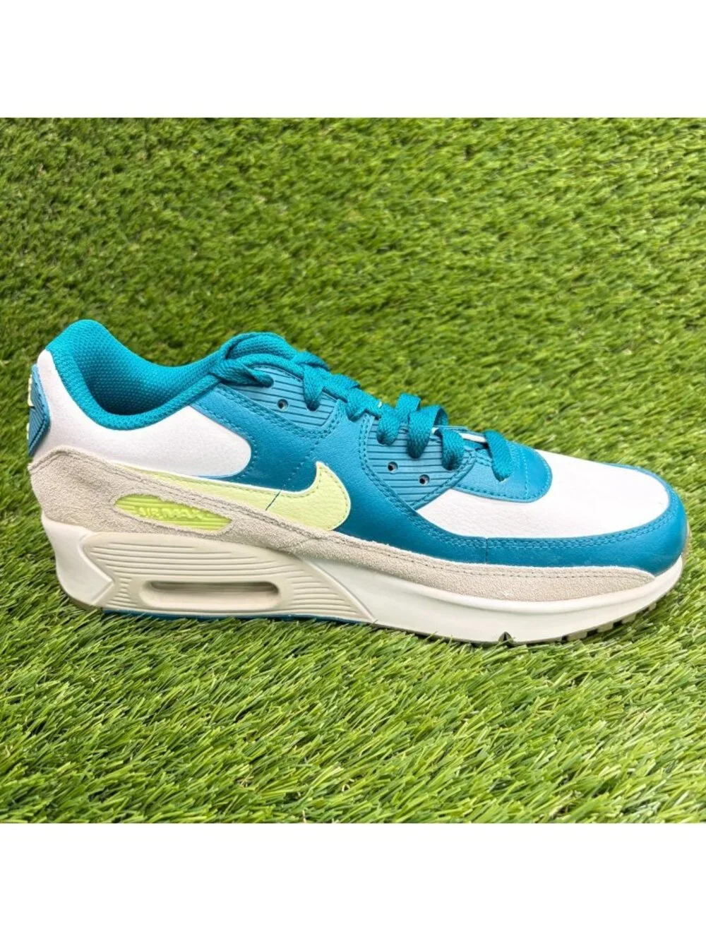 Nike please review